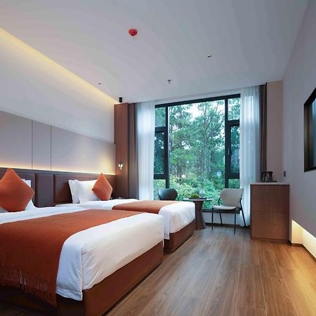 Zhangjiajie Utopia Hotel--Free One Way Pick Up Service Over 2 Nights Buitenkant foto