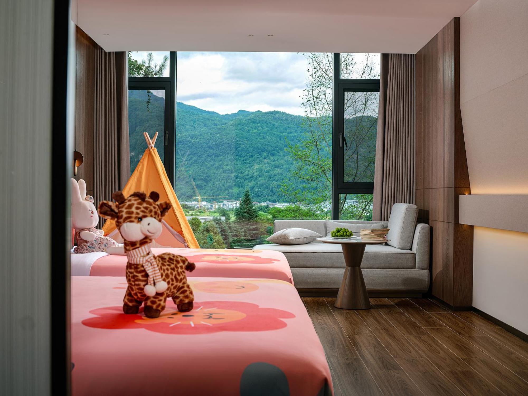 Zhangjiajie Utopia Hotel--Free One Way Pick Up Service Over 2 Nights Buitenkant foto
