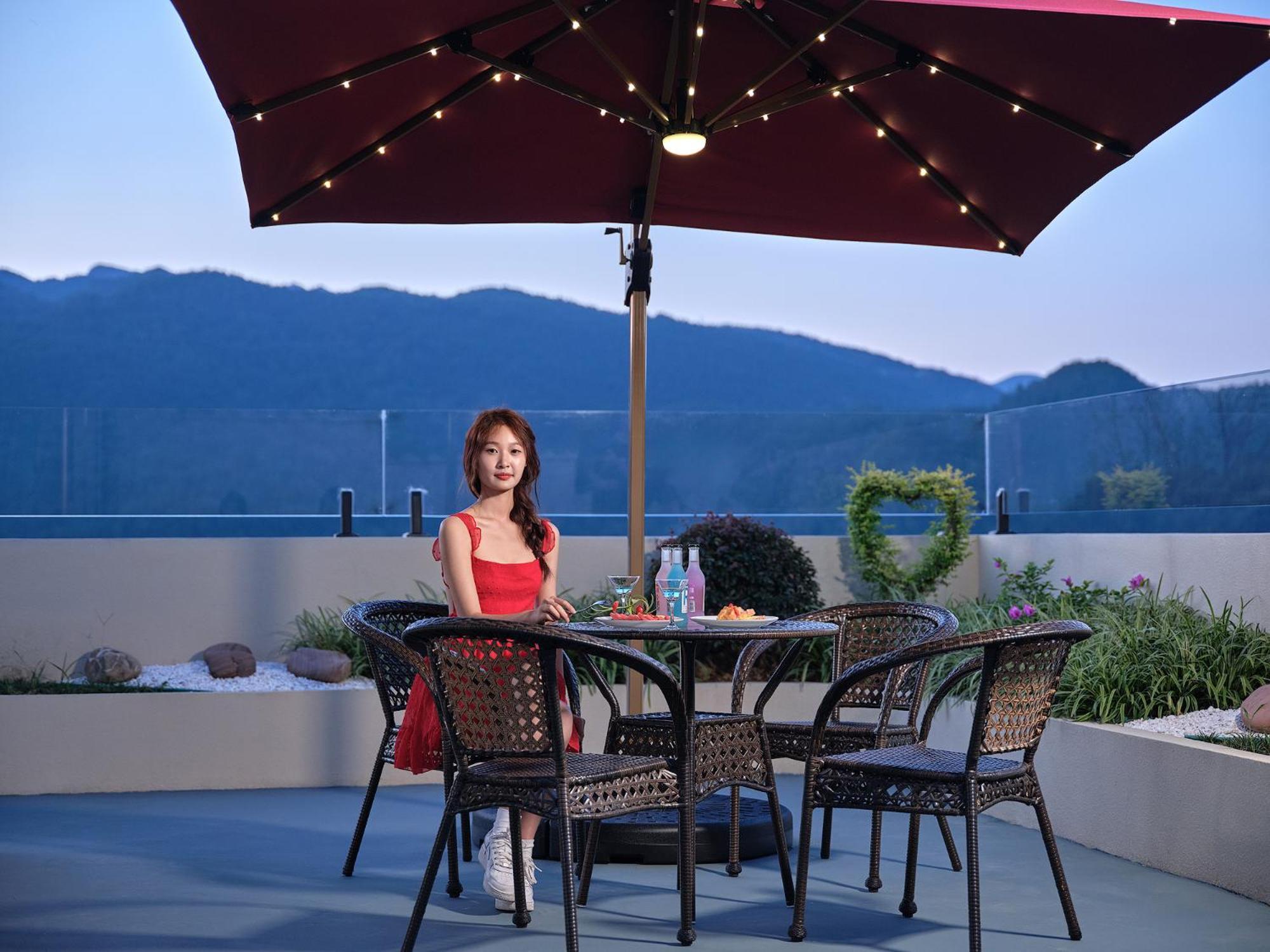 Zhangjiajie Utopia Hotel--Free One Way Pick Up Service Over 2 Nights Buitenkant foto
